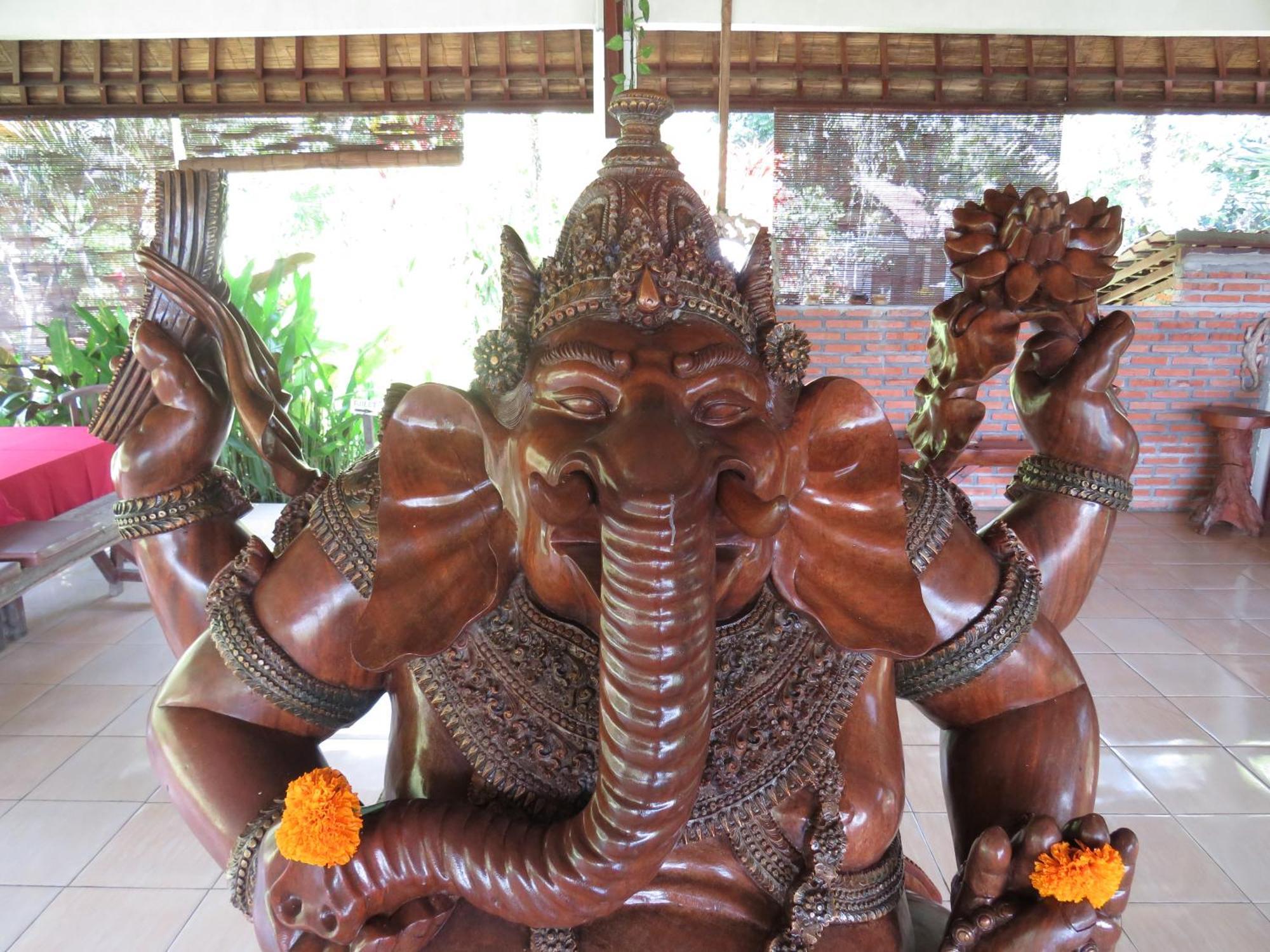 เกรเมาเท่นวิวส์วิลล่ารีสอร์ท Selat ภายนอก รูปภาพ