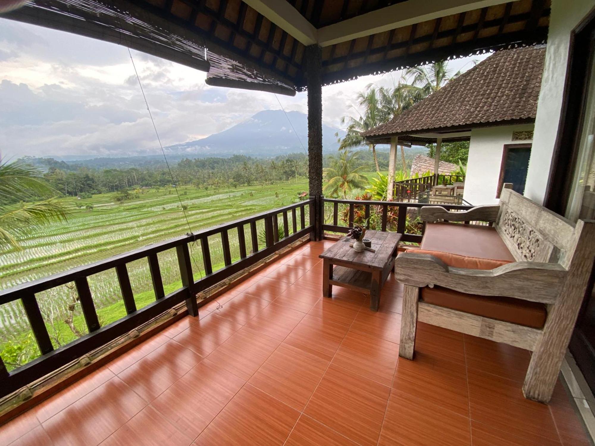 เกรเมาเท่นวิวส์วิลล่ารีสอร์ท Selat ภายนอก รูปภาพ